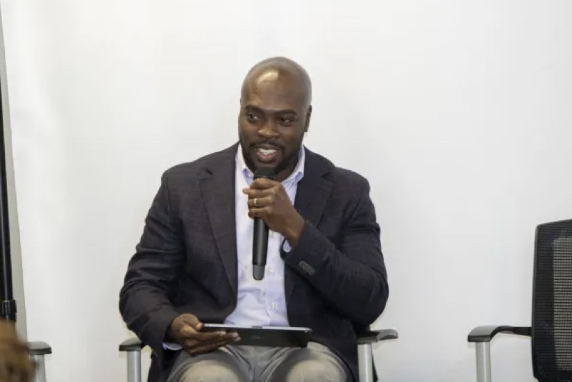 Marc Philpart, executive director of the California Black Freedom Fund, talks to renowned activist Angela Davis about domestic violence and its pervasive impact on the Black community. Russell Stiger Jr., OBSERVER